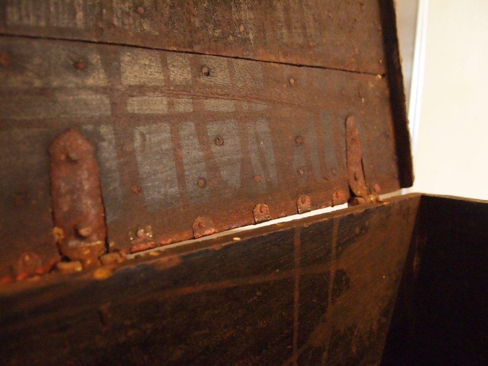Chest rare 19th century Rhajasthani jewellery casket c1880 View III