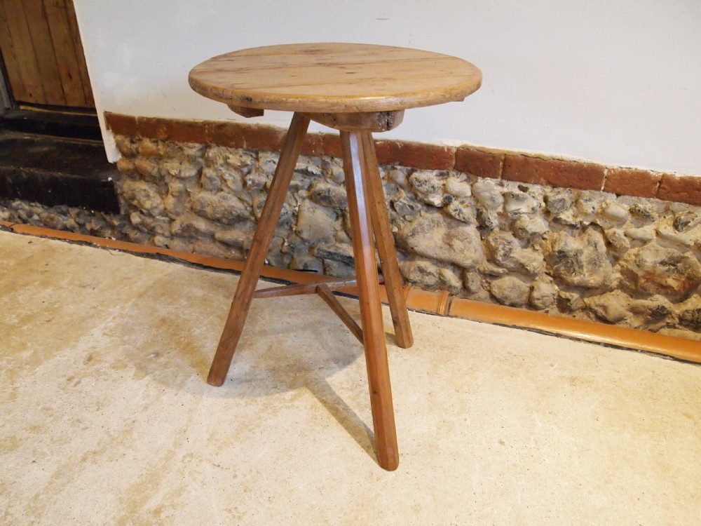 Table rare primitive cricket table side hall lamp Pine c1810 View IV