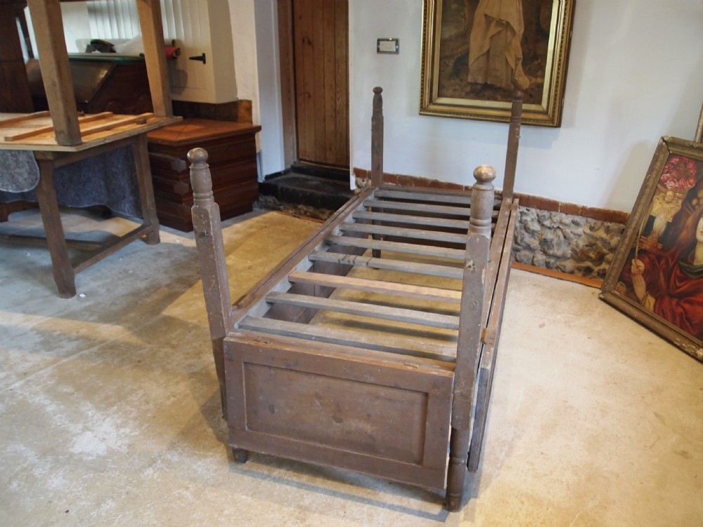 Bed very rare George III Child's bed c1810 View V