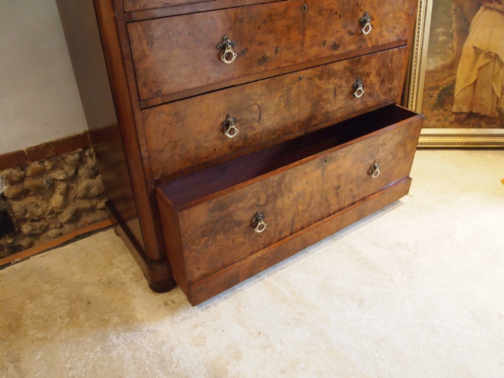 Chest of drawers Fine Burr Walnut Victorian c1870 View VI