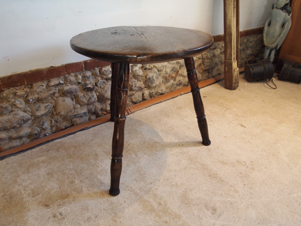 Table stunning George III Ash primitive cheese top c1780