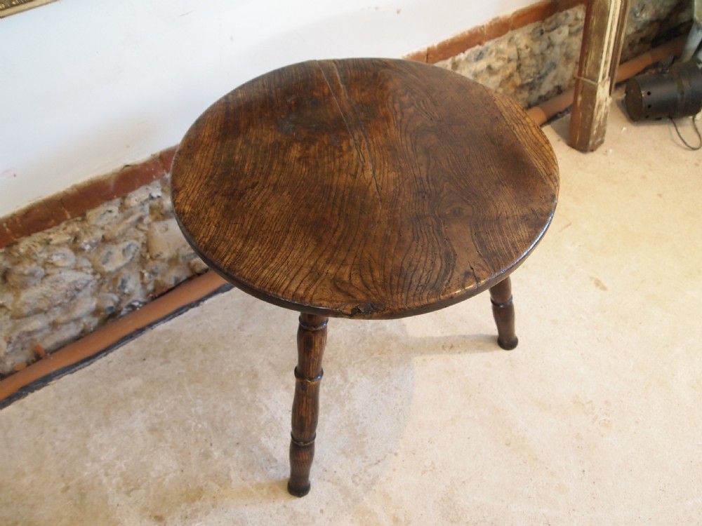 Table stunning George III Ash primitive cheese top c1780 View II