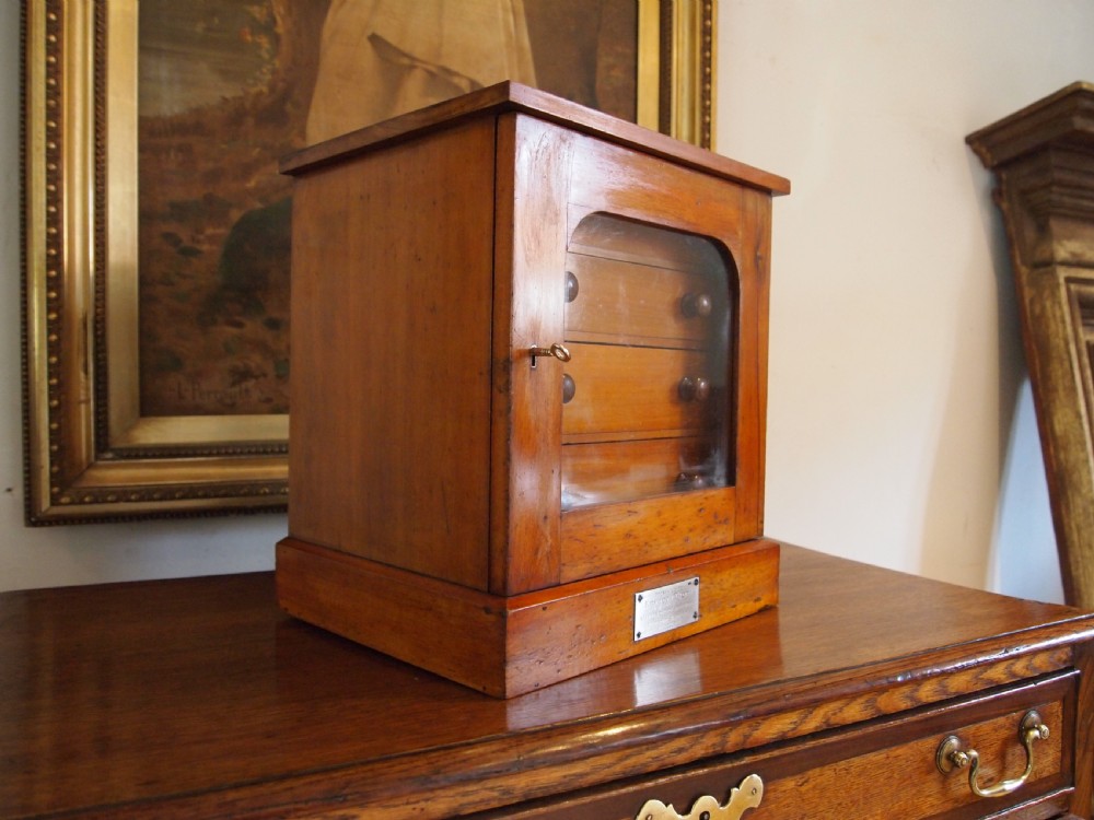 Collectors chest of drawers fine Victorian Walnut c1900 View II