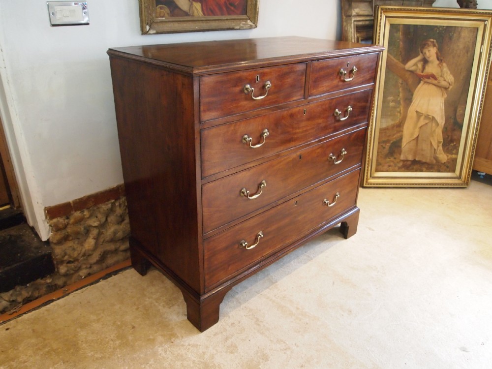 Chest of drawers stunning George III Mahogany c1780