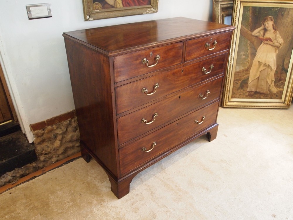 Chest of drawers stunning George III Mahogany c1780 View XIV