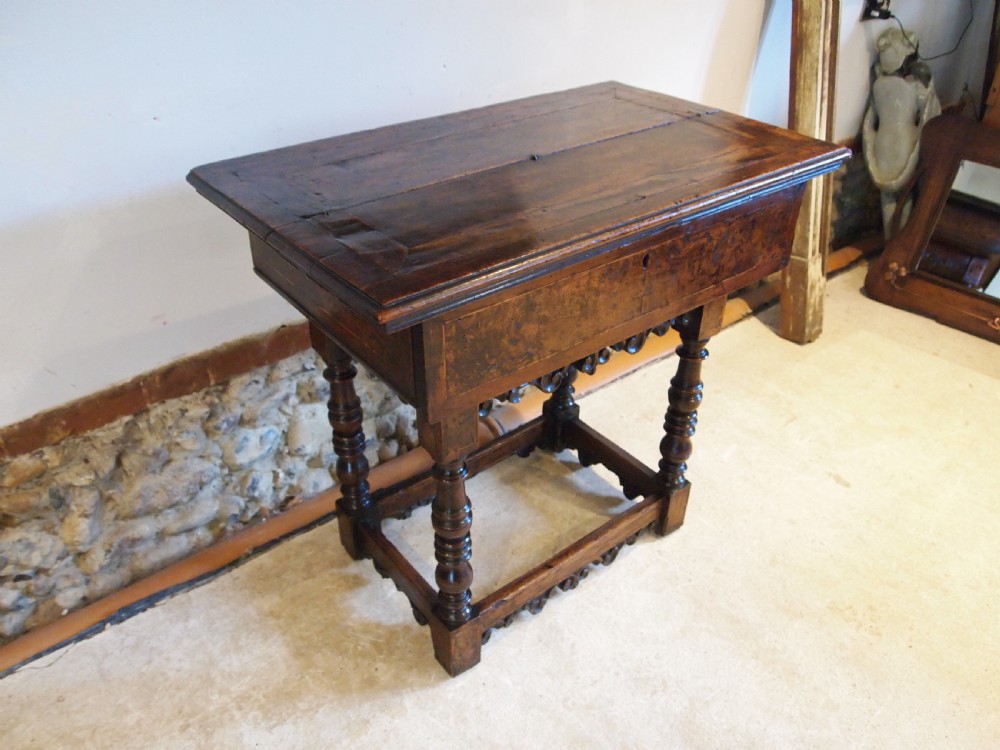 Rare 17th Century Spanish writing table side hall console Walnut c1680 View II
