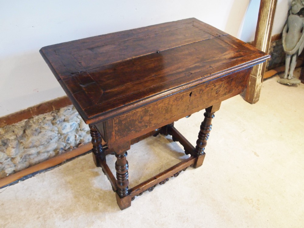 Rare 17th Century Spanish writing table side hall console Walnut c1680 View V