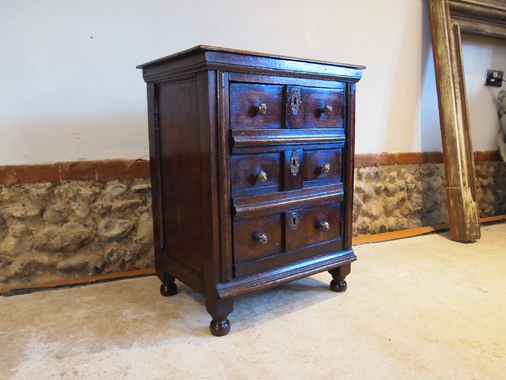 Rare George I Oak bedside cupboard cabinet c1720 View IX