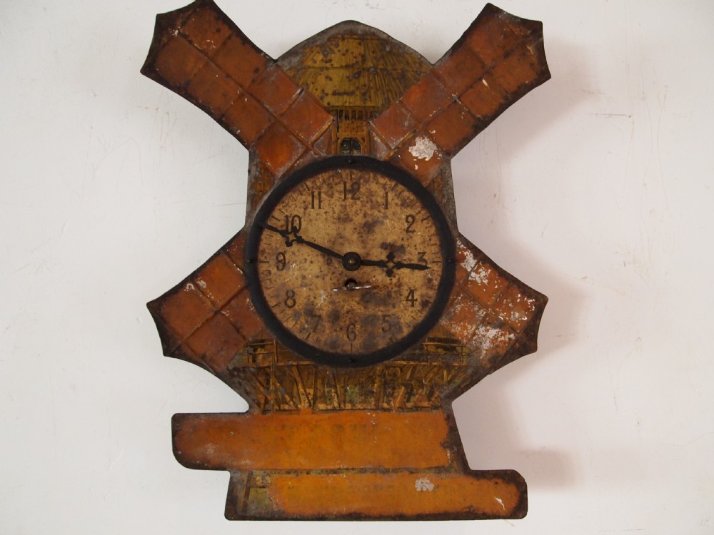 Clock very rare Toleware clock c1900 View IX
