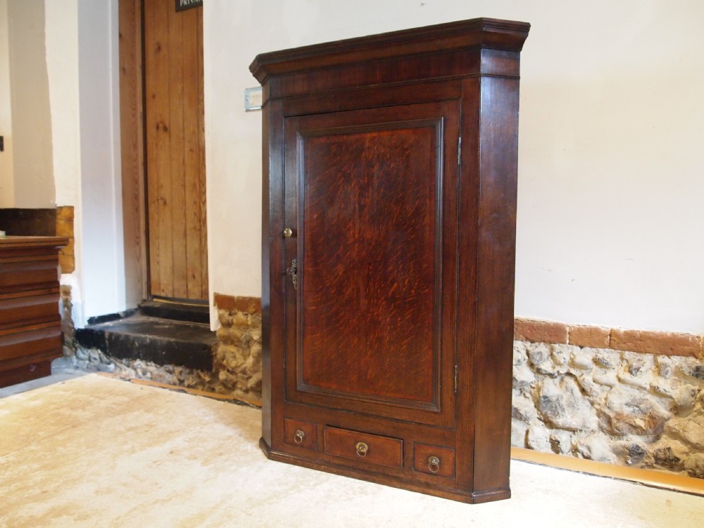 Cupboard cabinet fine George III Oak corner c1790