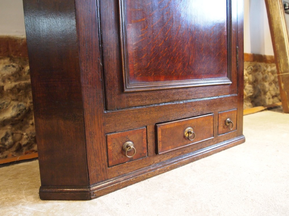 Cupboard cabinet fine George III Oak corner c1790 View II