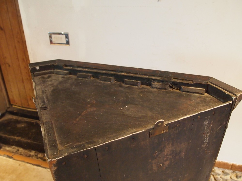 Cupboard cabinet fine George III Oak corner c1790 View XII