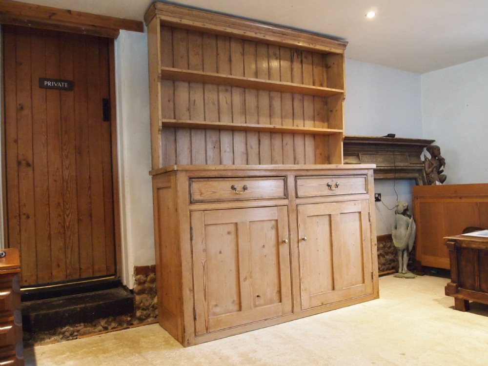 Dresser sideboard stunning Victorian Pine c1850 View XII