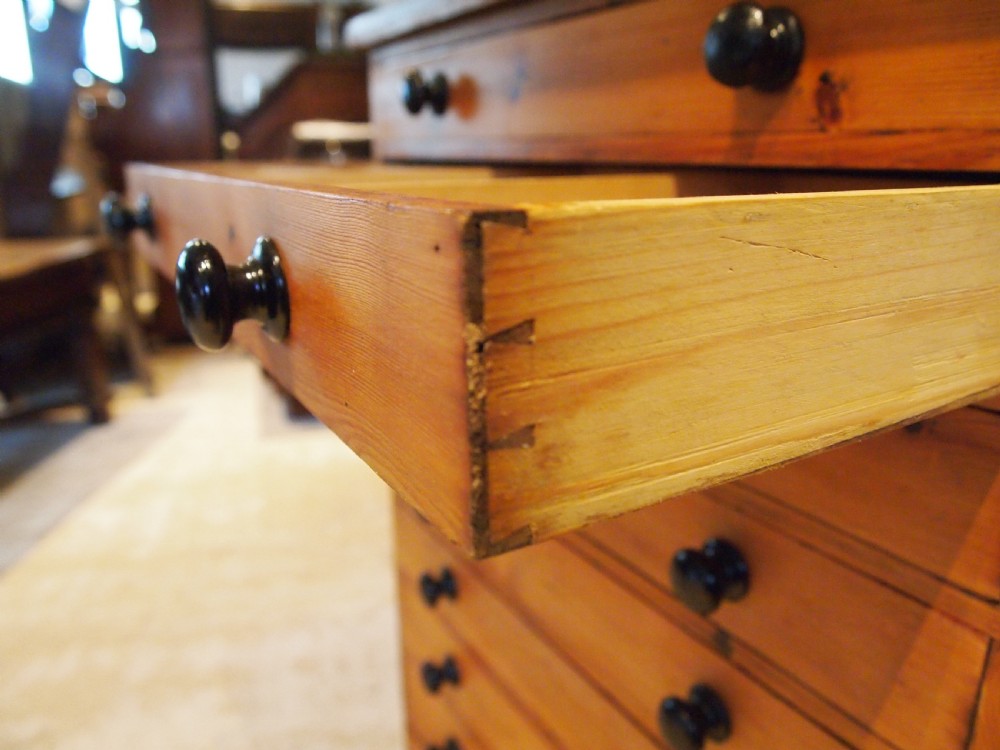 Chest of drawers Victorian collectors Pine c1880 View VI