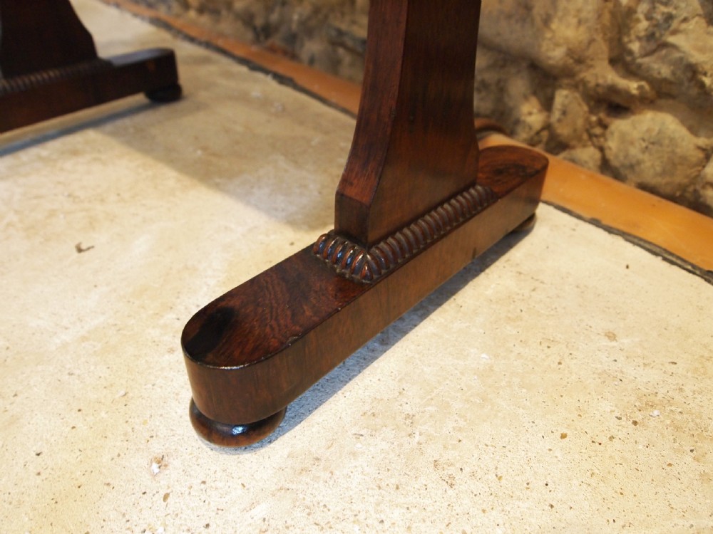 Table rare fine Rosewood attributed to Gillow & Co elegant c1825 View II