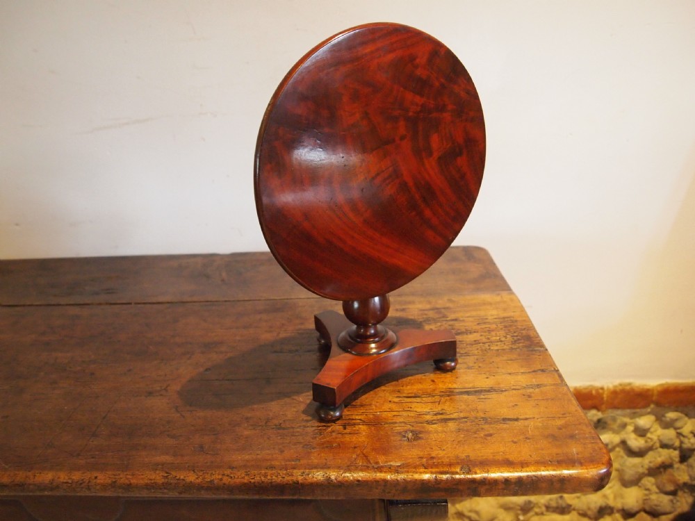 Table rare miniature Victorian tilt top breakfast table Flame Mahogany c1840 View VII
