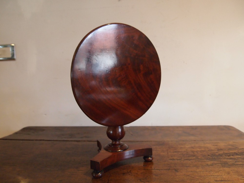 Table rare miniature Victorian tilt top breakfast table Flame Mahogany c1840 View IX