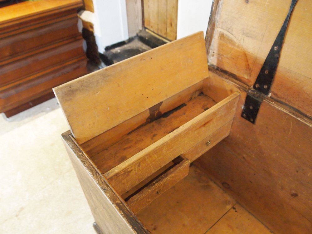 Chest rare George IV blanket chest original paint c1820 View VII