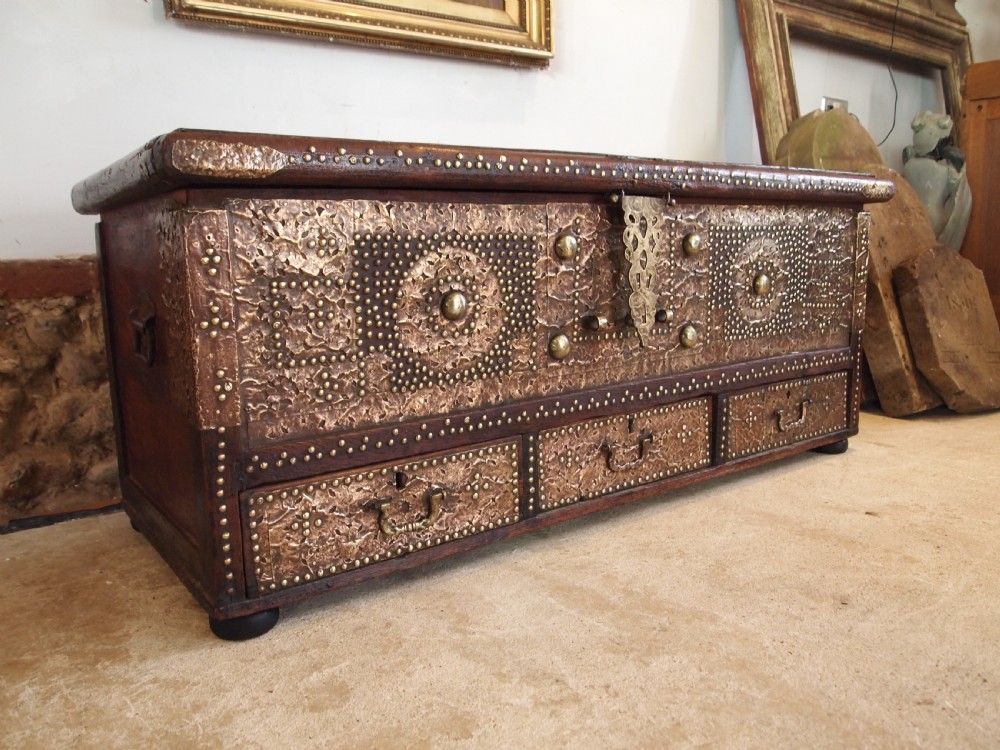 Rare outstanding Zanzibar chest Padouk Victorian period c1850 View IX