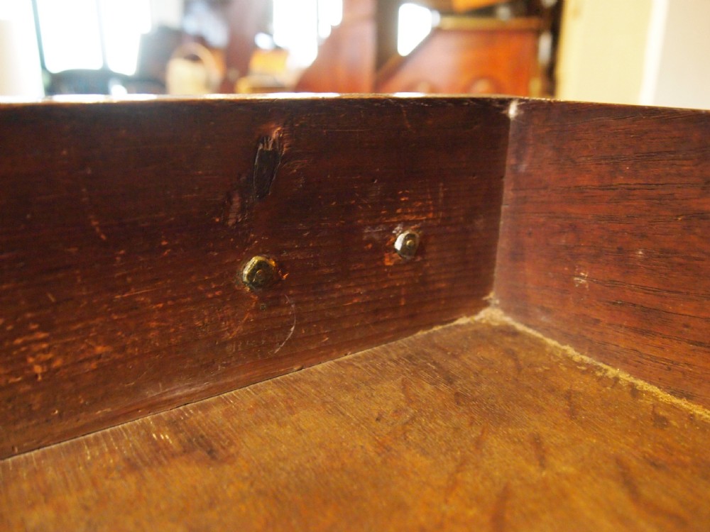 Table lowboy fine George II Walnut original brasses c1740 View III