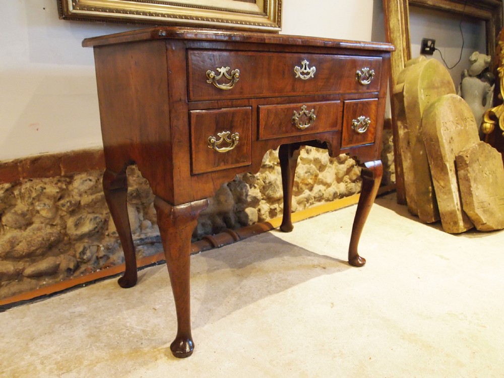Table lowboy fine George II Walnut original brasses c1740 View XII