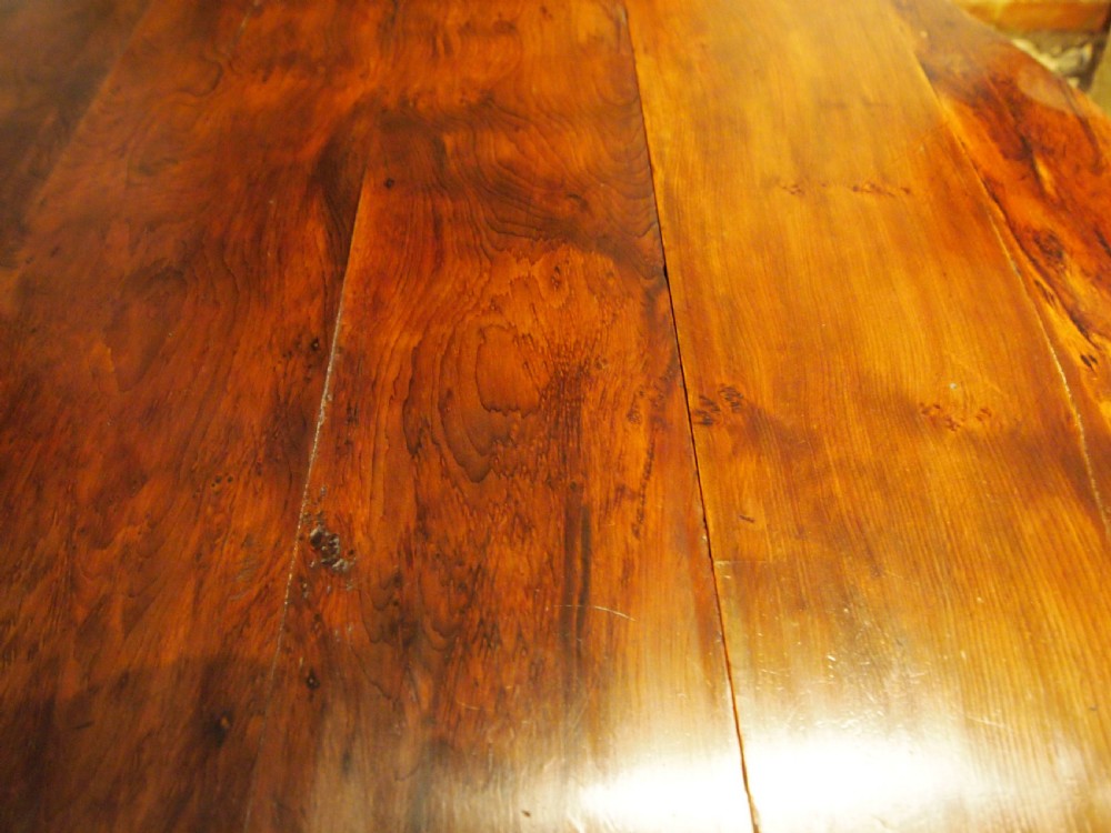 Table rare solid Yew cottage dining table c1820 View IV