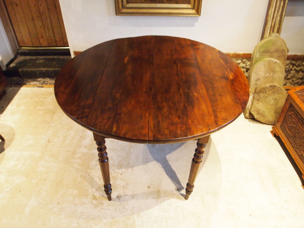 Table rare solid Yew cottage dining table c1820