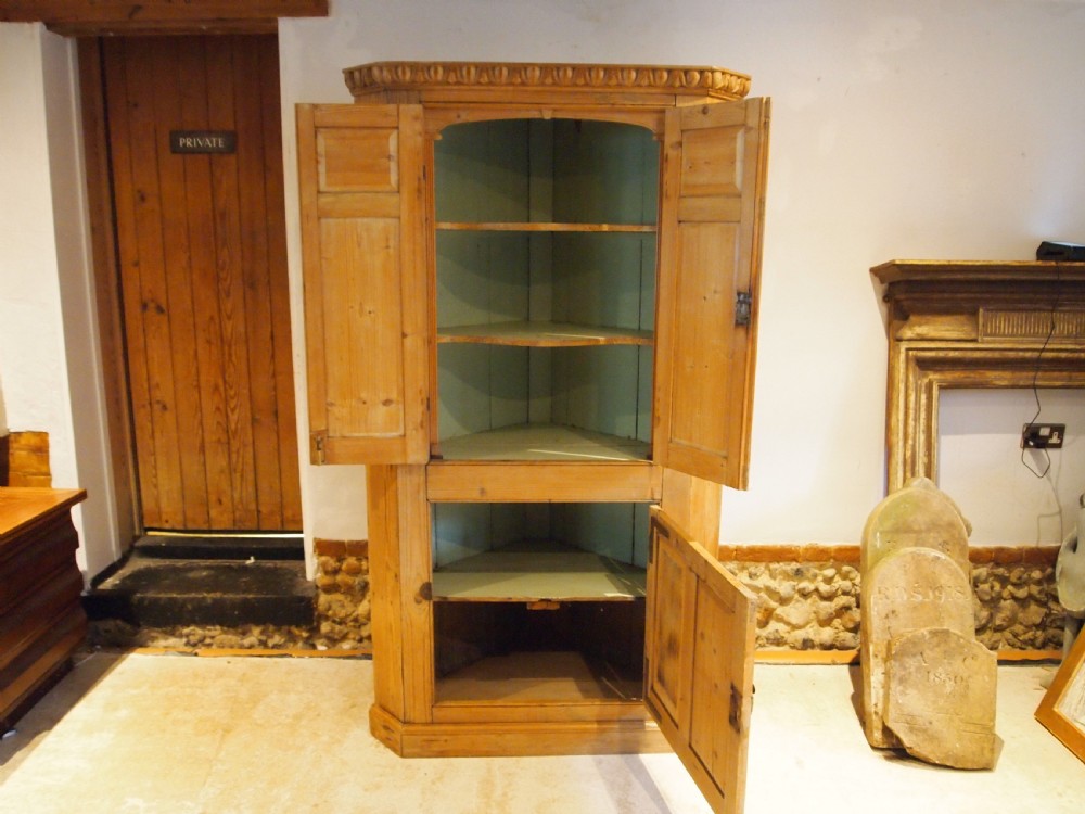 Cupboard stunning George III Pine corner cabinet c1790 View XIV