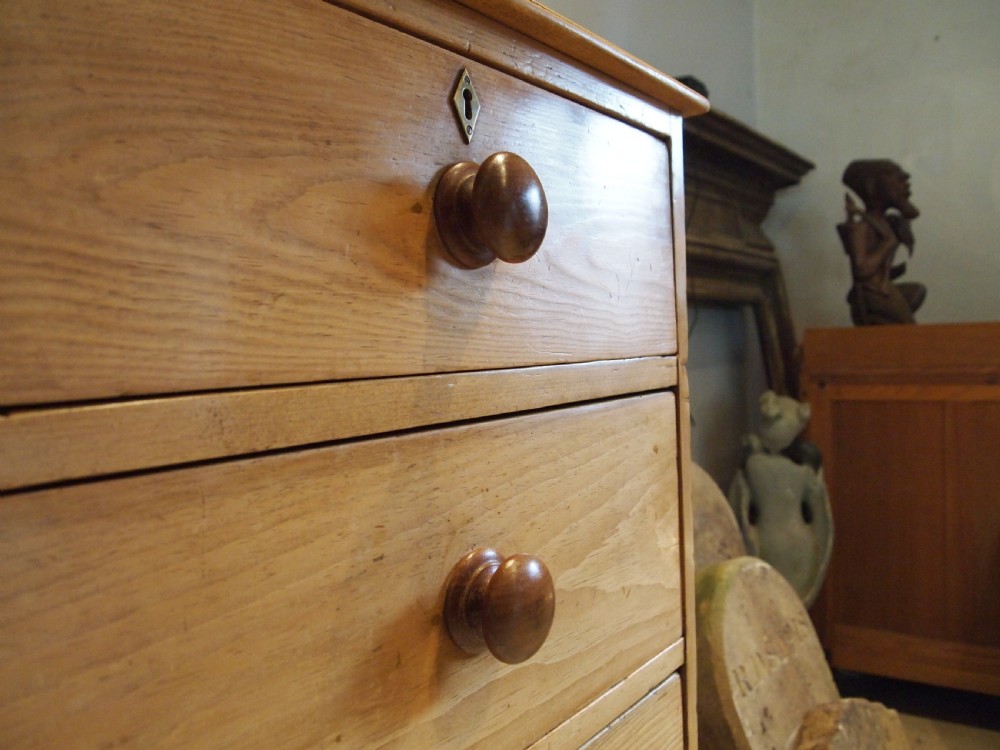 Chest of drawers Heals London Victorian Pine c1880 View VI