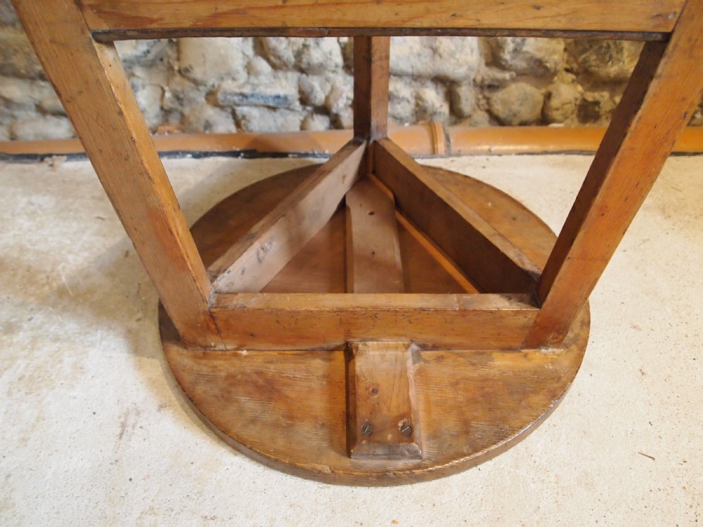 Table stunning Cricket table George III Pine c1800 View VI