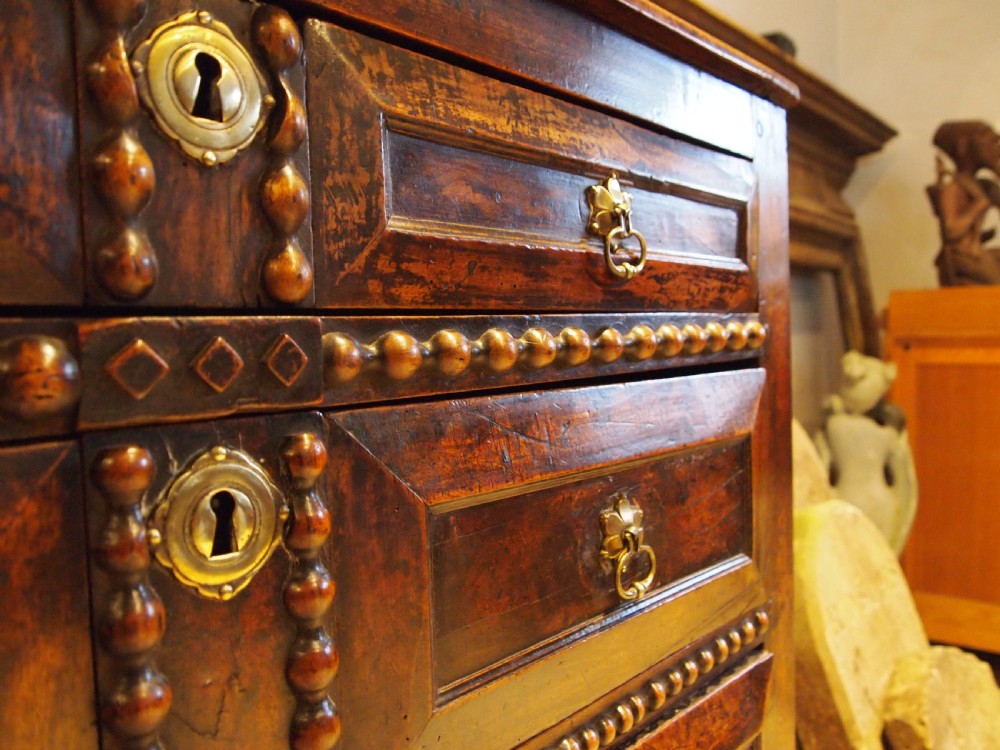 Chest of drawers very rare Charles II Walnut c1680 View XI