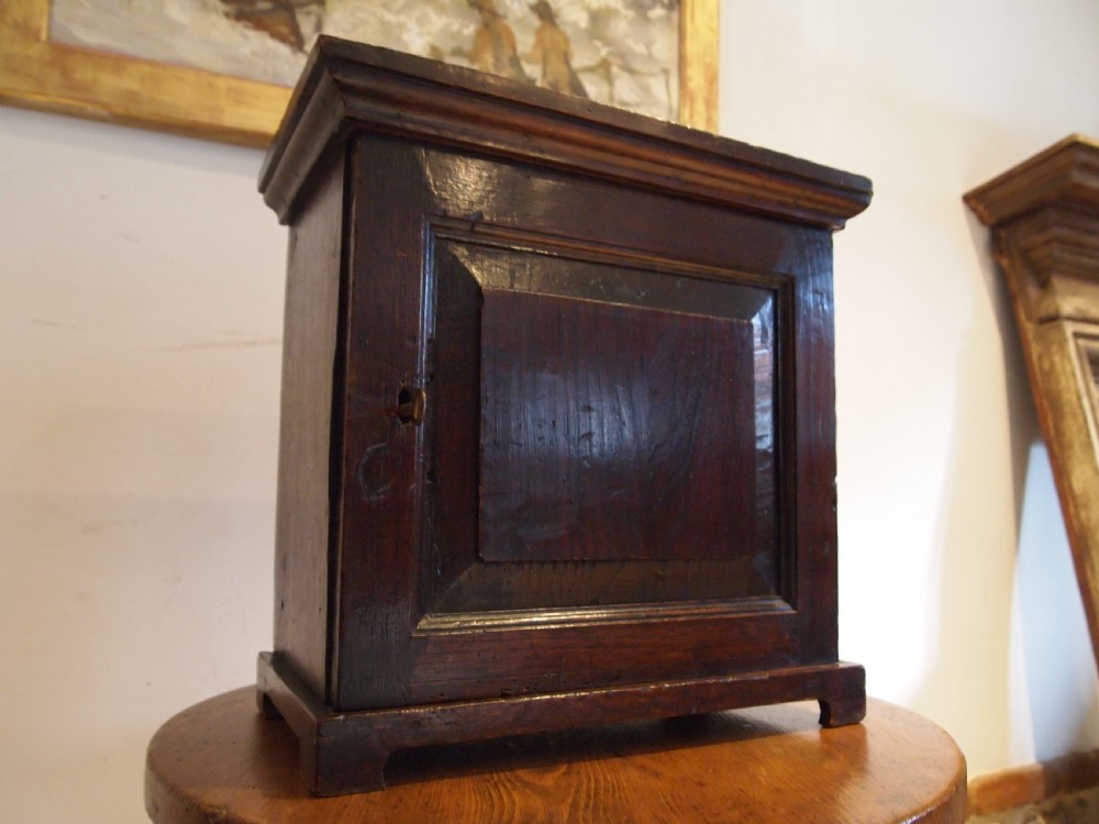 Cupboard spice cabinet George I Oak c1720 View XII