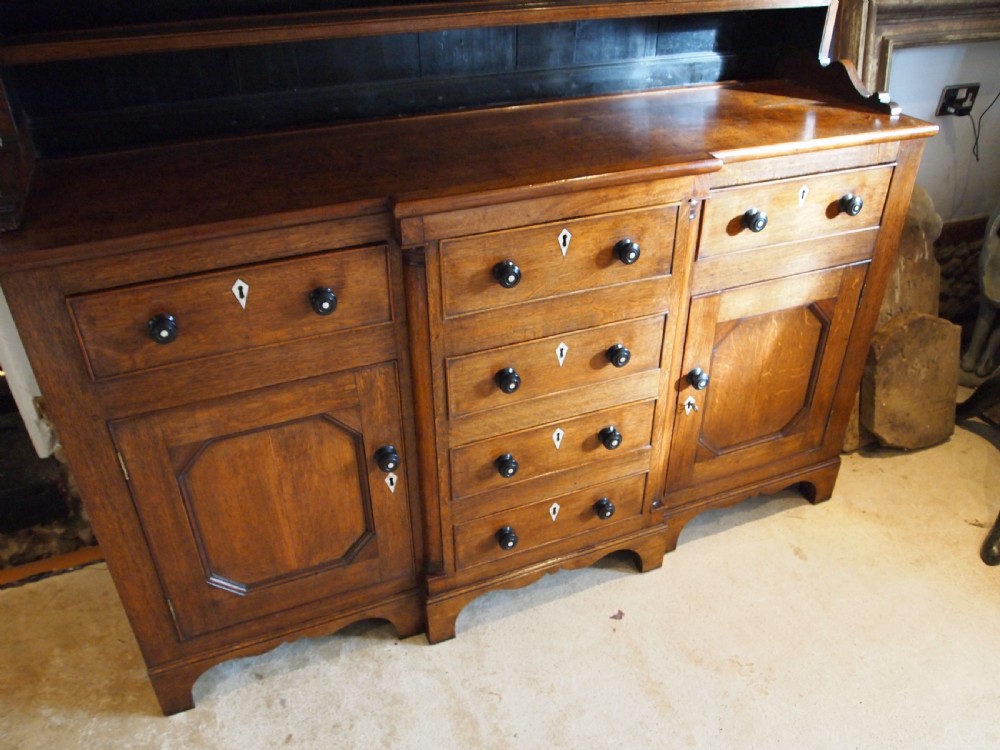 Dresser fine Welsh Oak North Wales Anglesey c1800 View XI