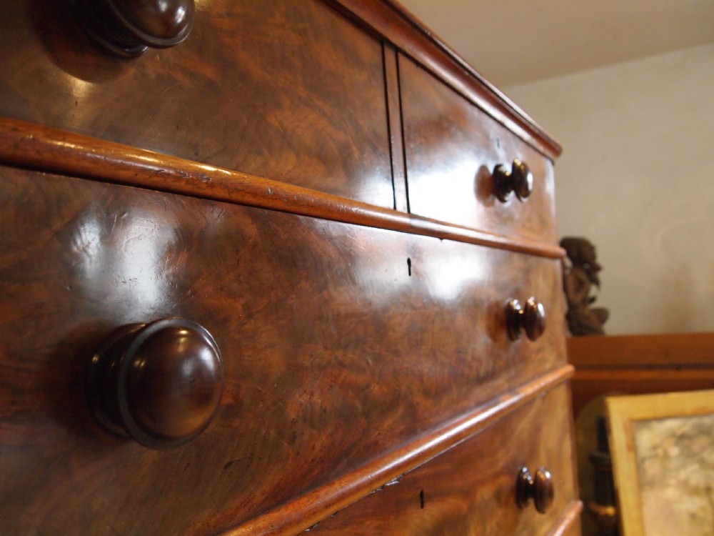 Chest of drawers stunning fine quality Victorian figured Mahogany c1850 View IX