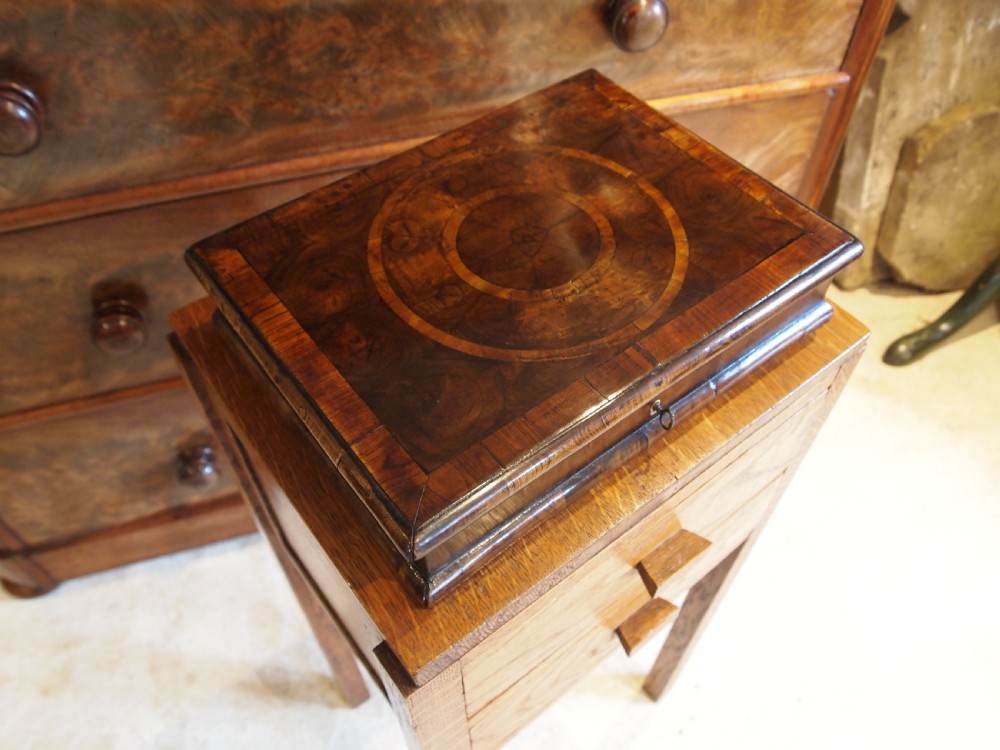 Box rare 17th century Oyster veneered Olive wood lace box c1690