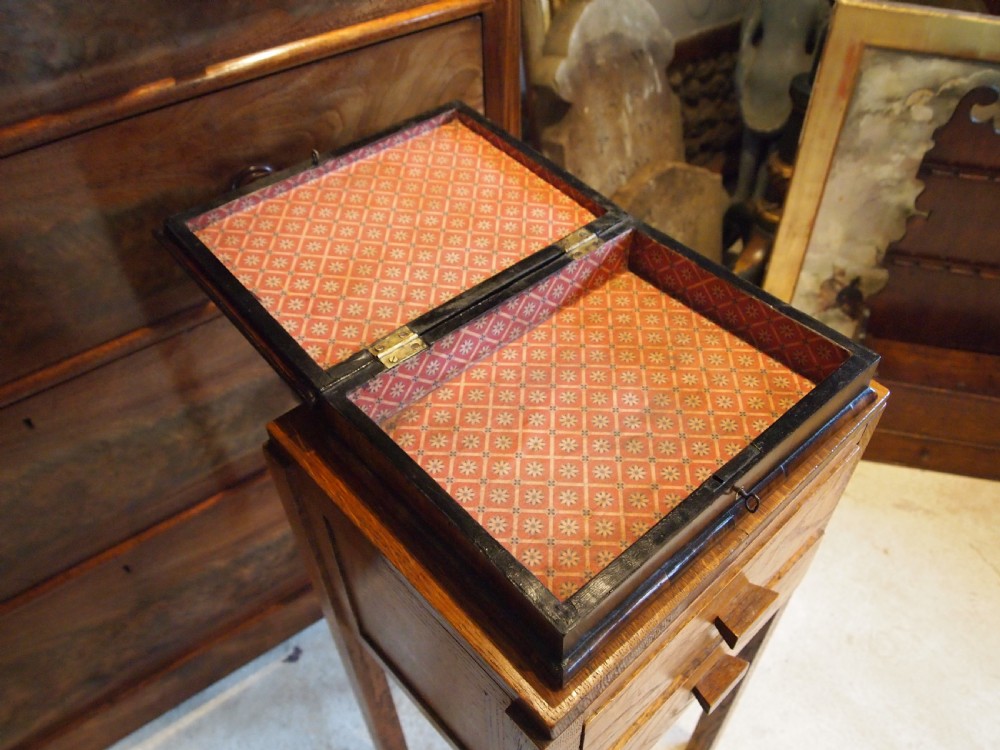 Box rare 17th century Oyster veneered Olive wood lace box c1690 View VI