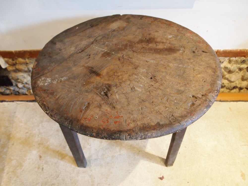 Cricket table very rare George III Burr Elm c1770 View II