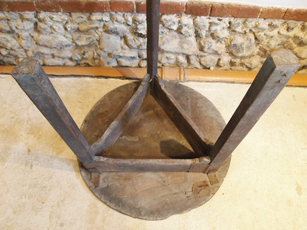 Cricket table very rare George III Burr Elm c1770 View V
