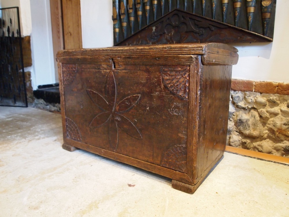Chest very rare 17th Century Pine coffer c1690 View VIII