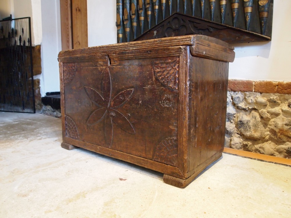 Chest very rare 17th Century Pine coffer c1690 View X