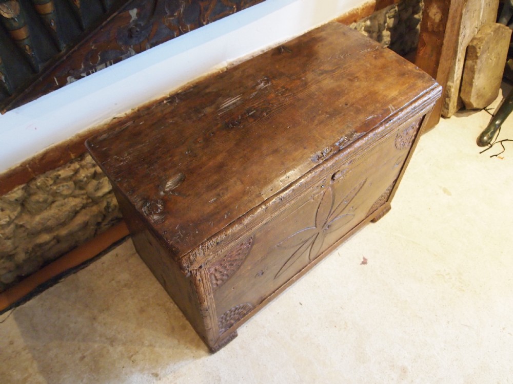 Chest very rare 17th Century Pine coffer c1690 View XI