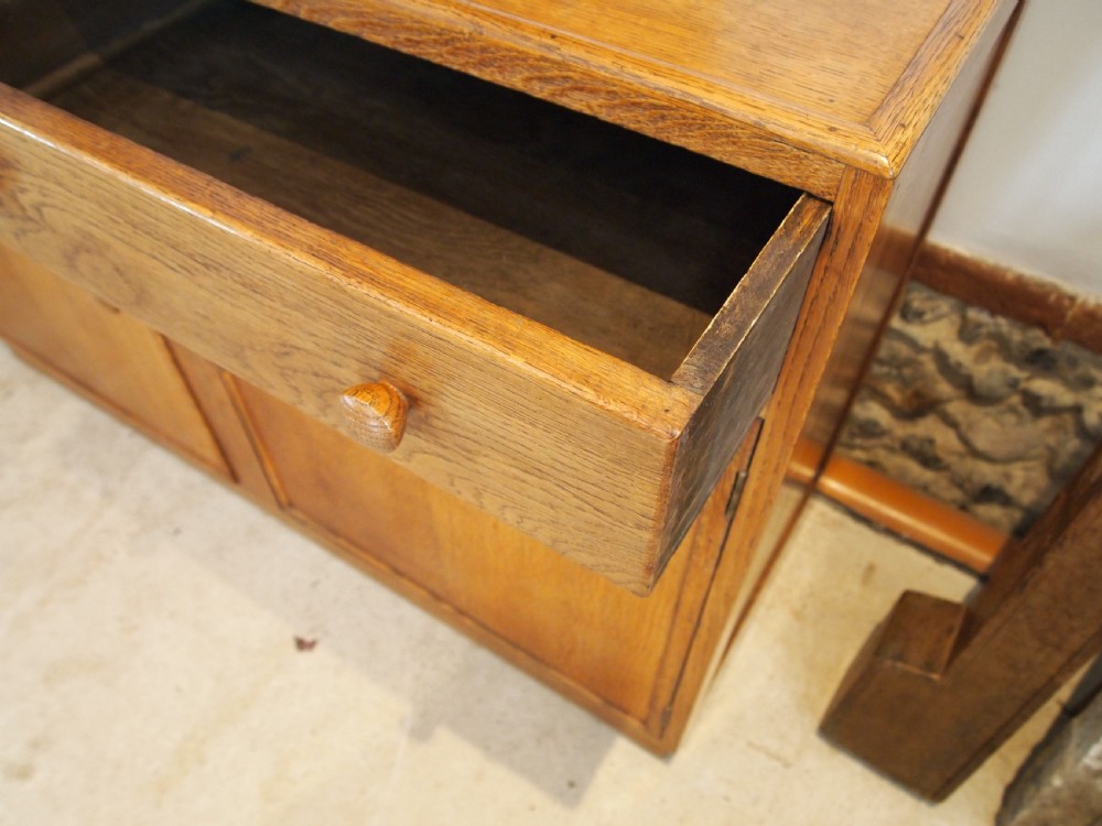 Sideboard or Dresser manner of Heals or Cotswold school Oak c1930 View VIII