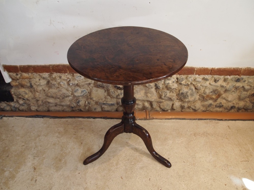 Table very rare Burr Oak George III wine tilt top lamp hall c1770