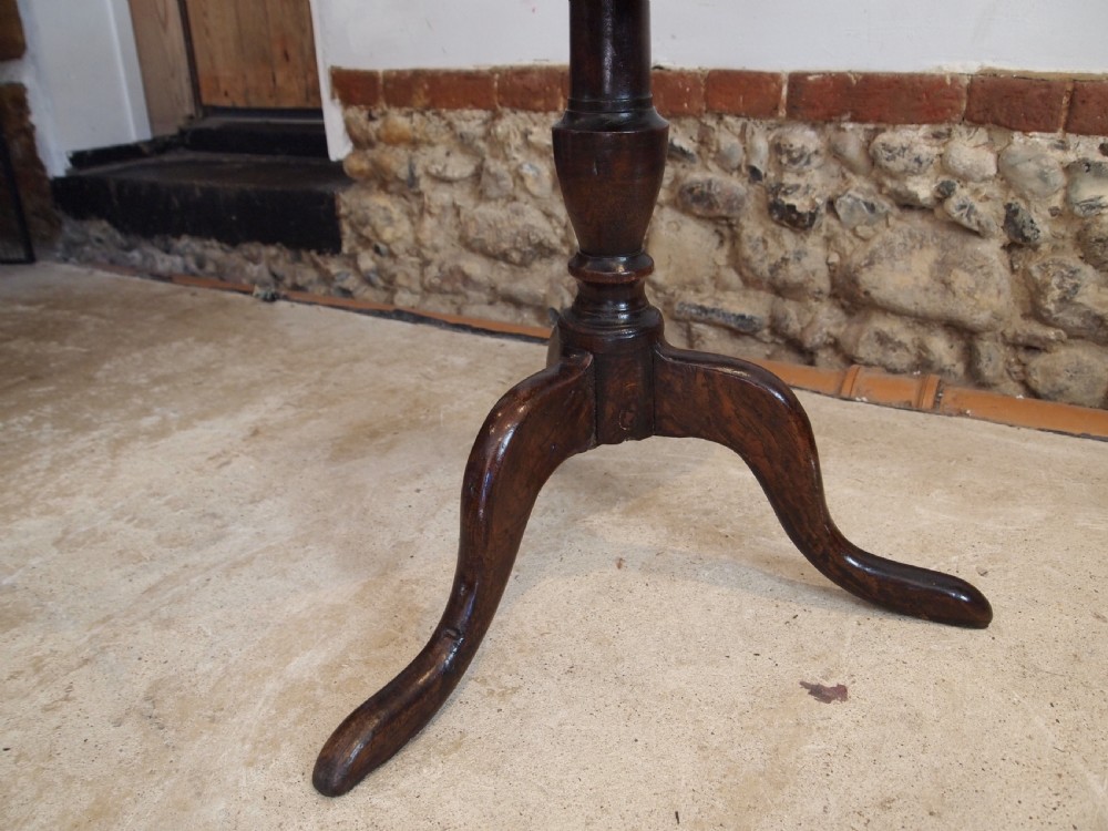 Table very rare Burr Oak George III wine tilt top lamp hall c1770 View V