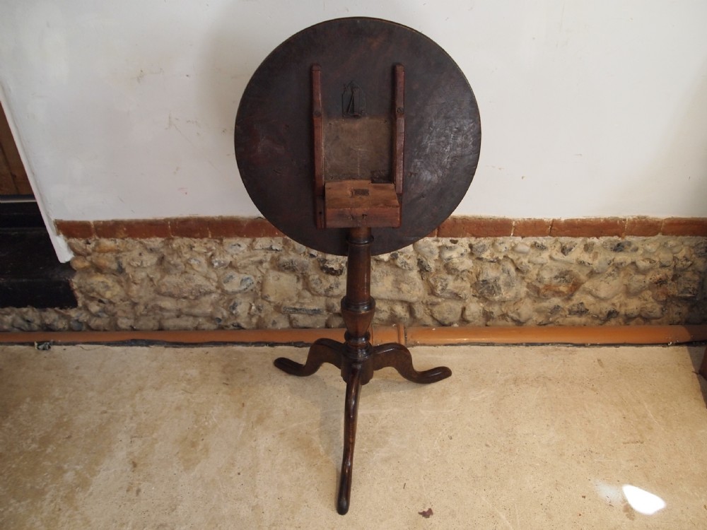Table very rare Burr Oak George III wine tilt top lamp hall c1770 View VI