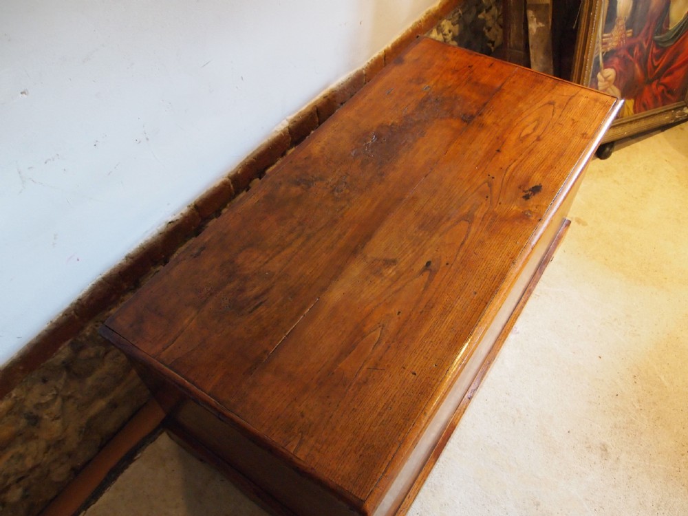 Rare George III Burr Elm trunk chest box c1800 View II