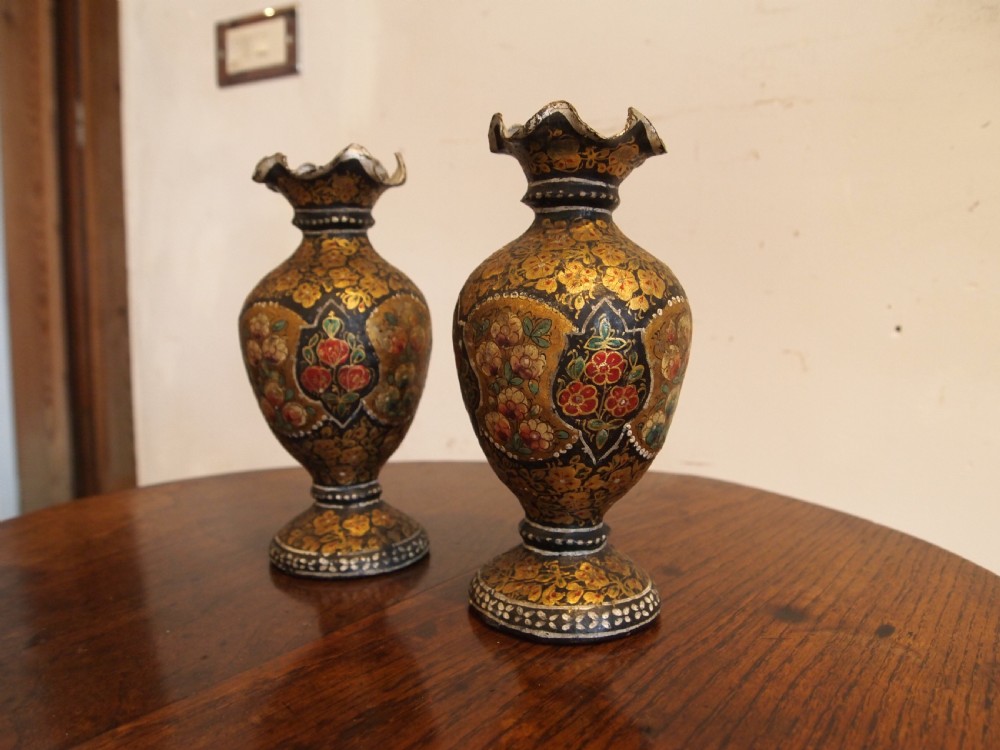 Vases fine pair of 19th century Kashmiri vases c1890 View VI