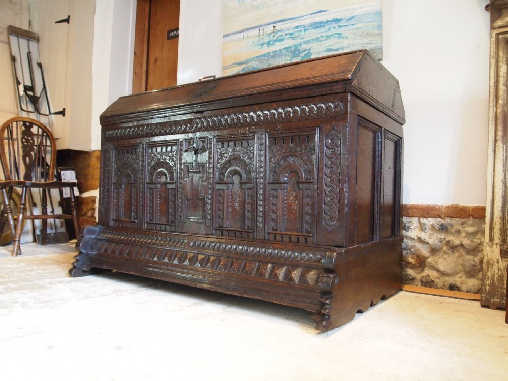 Coffer Magnificent chest blanket box Oak dated 1718 View VIII