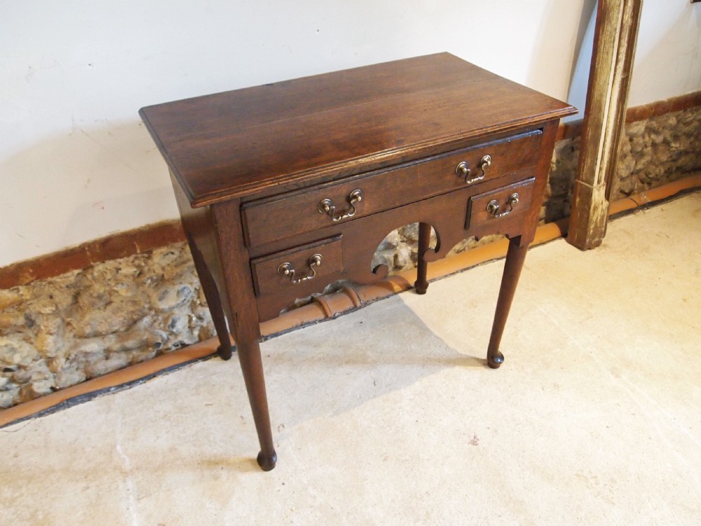 Table lowboy side hall George III Oak c1780 View II