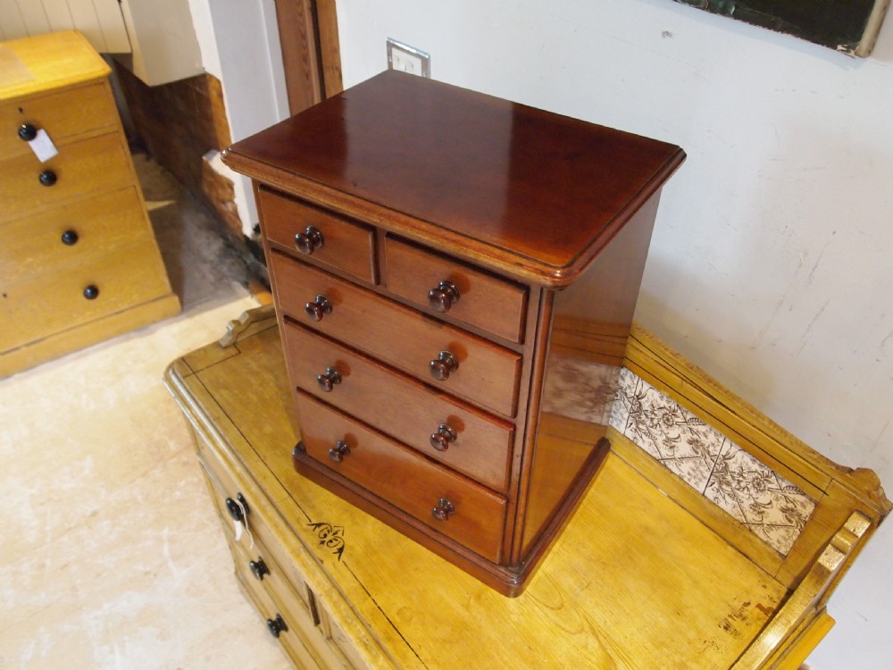 Chest of drawers miniature apprentice Victorian c1890 View II